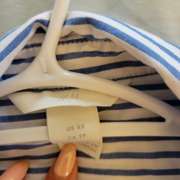 H&M button down shirt size XS - Picture 5 of 5